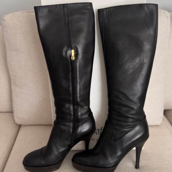 Yves Saint Laurent black leather tall boots. EU 38.5US 8.5 - Picture 1 of 6